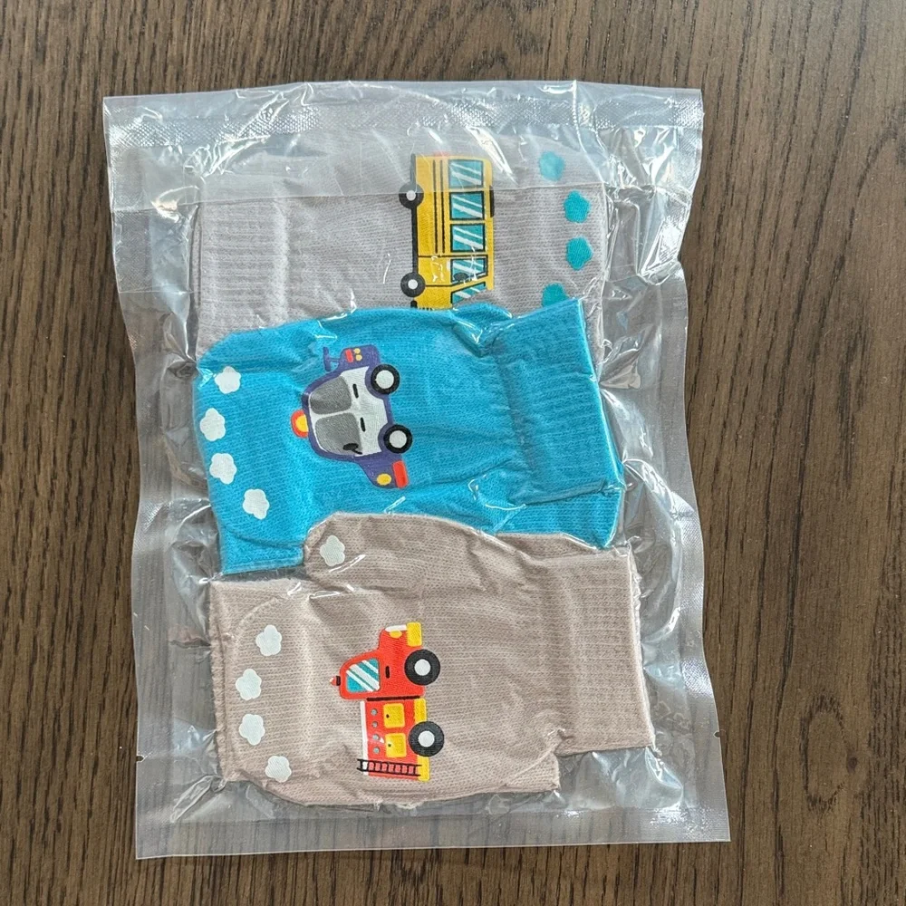 BRAND NEW up to 3T Kids Colorful Vehicle Mittens Set gloves